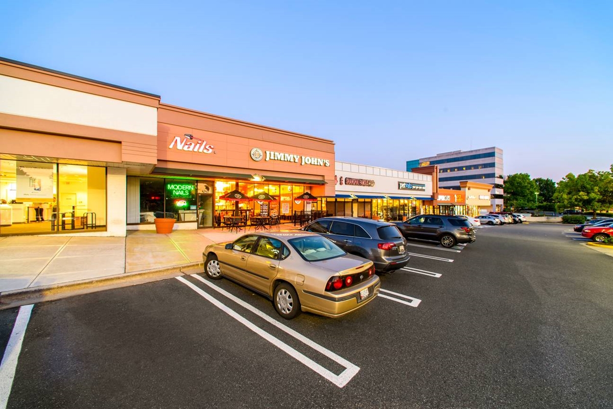 Firstfield Shopping Center, Gaithersburg, MD 20878 - Retail Space | Regency Centers